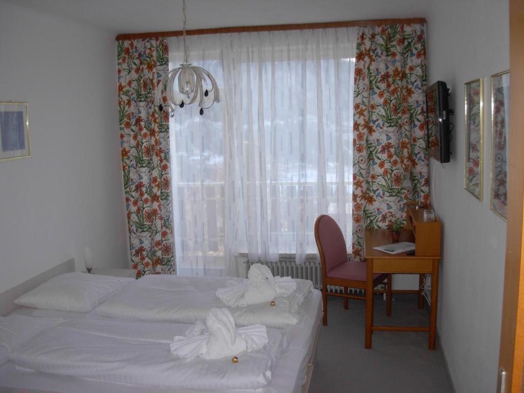 באד גסטיין Kur&Ferien Hotel Helenenburg חדר תמונה
